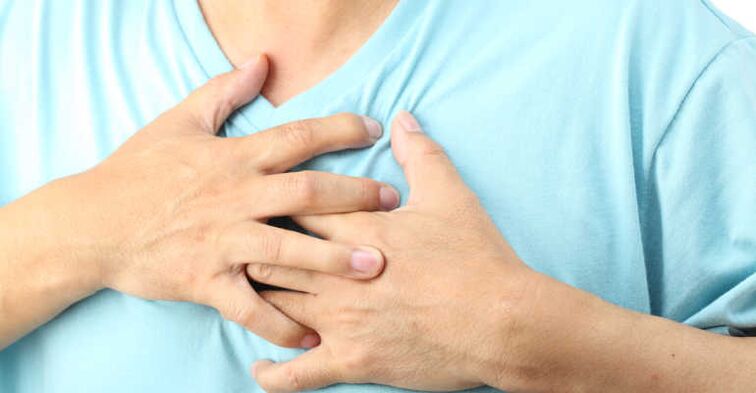 Կրծքավանդակի օստեոխոնդրոզը հաճախ արտահայտվում է որպես ցավ սրտի շրջանում